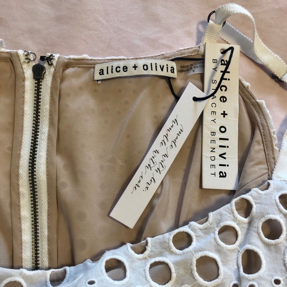 ALICE + OLIVIA Cassia Sleeveless Eyelet Romper - Picture 6 of 7